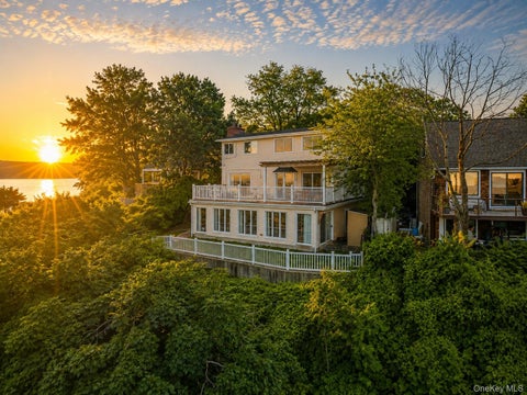 Homes For Sale - 12 Riverview Court<br/> Ossining, NY 10562