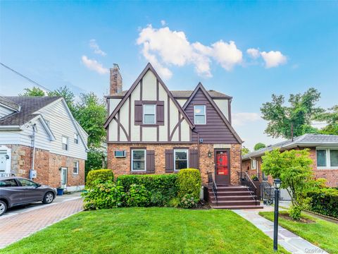 43 Jayson Avenue Great Neck NY 11021