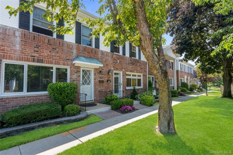 Condo For Sale - 3000 Stevens Street #32<br/> Oceanside, NY 11572