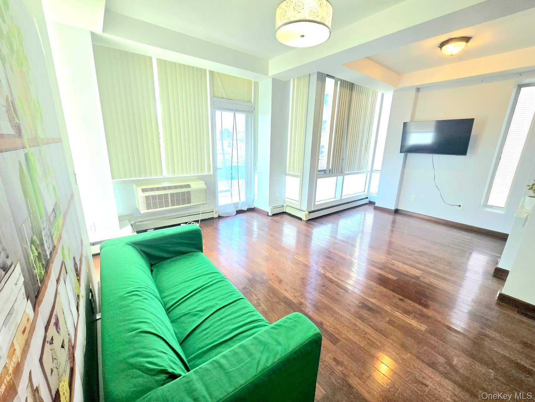 42-05 Parsons Boulevard 2A+P5