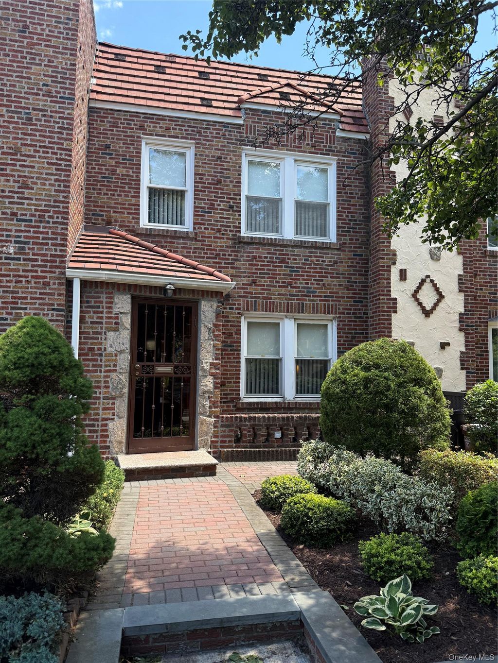 Photo of 64-23 84th Street St, Middle Village, NY 11379 (MLS # 1023100)