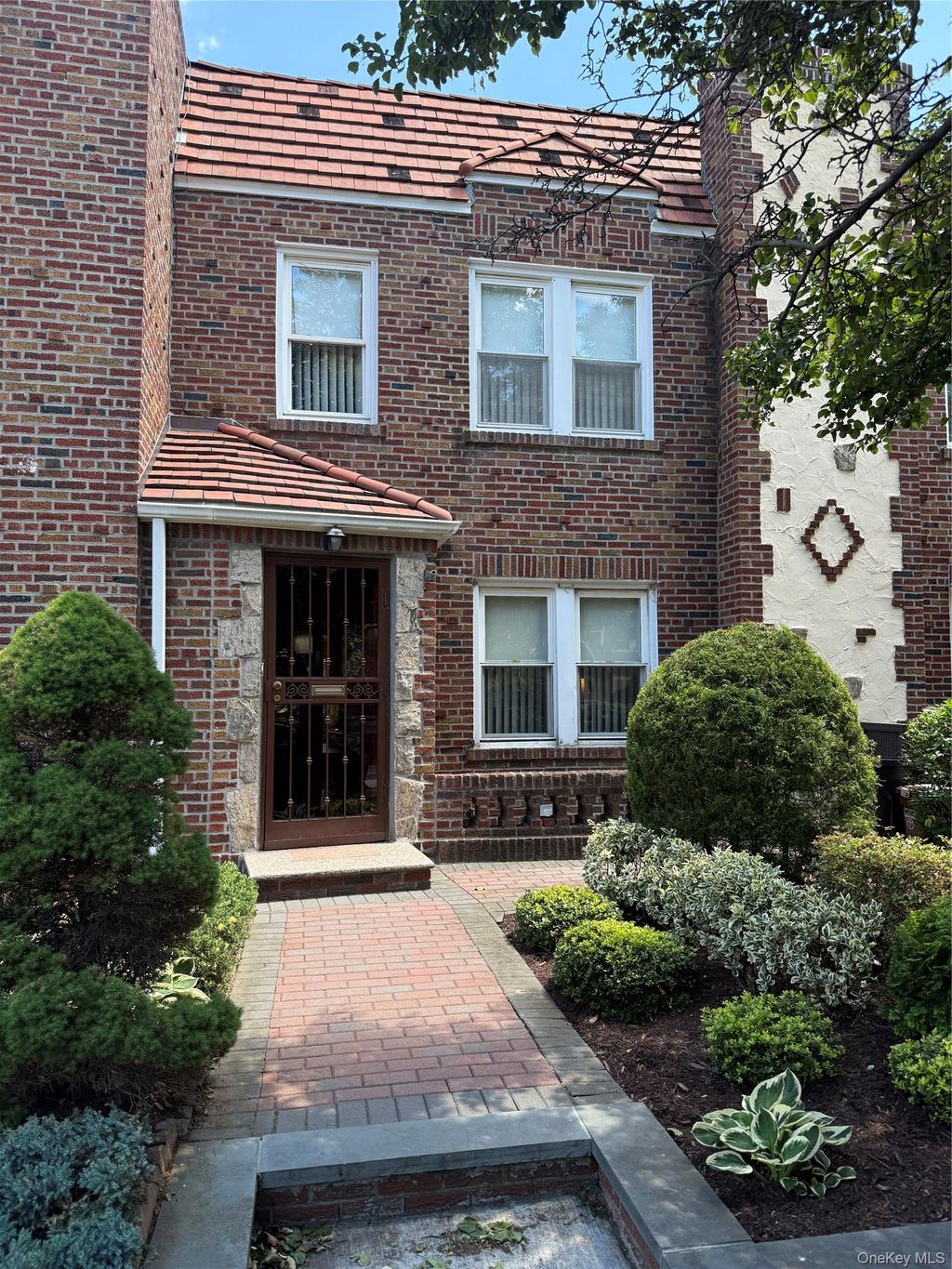 Photo of 64-23 84th Street St, Middle Village, NY 11379 (MLS # 1023100)