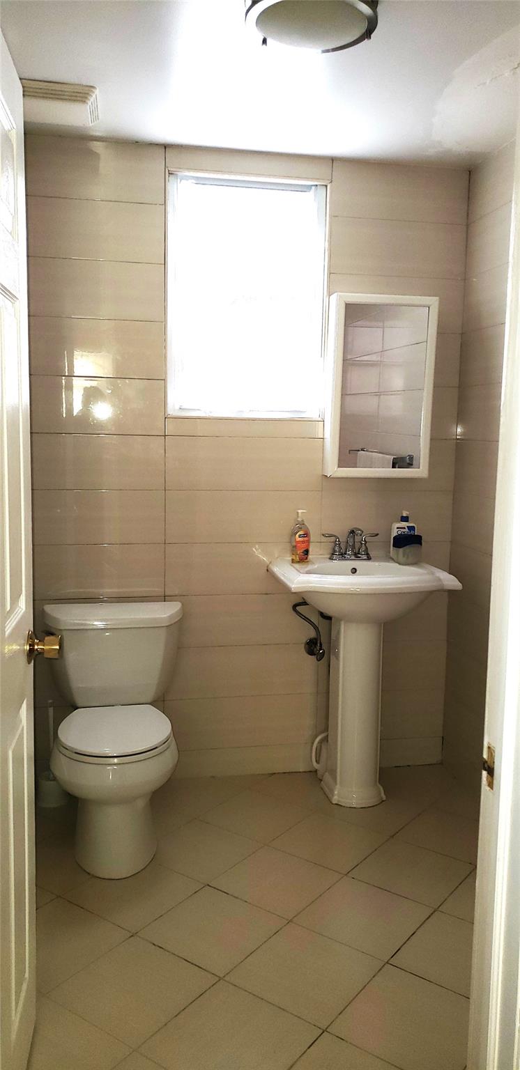 4073 Monticello Avenue