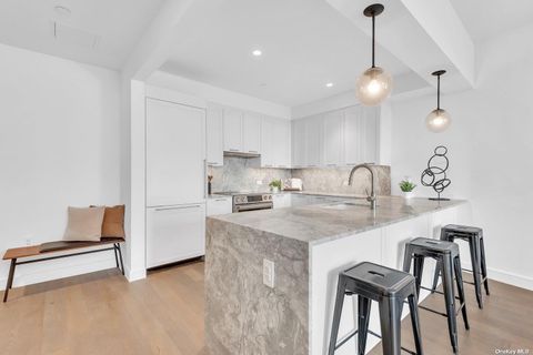 Condo For Sale - 107-06 Queens Boulevard #5G<br/> Forest Hills, NY 11375