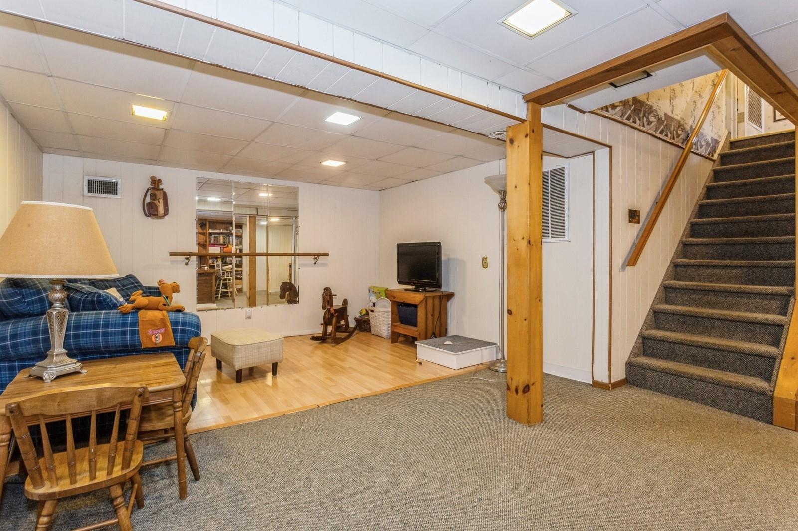 67 Bedell Avenue, Hempstead, New York image 27