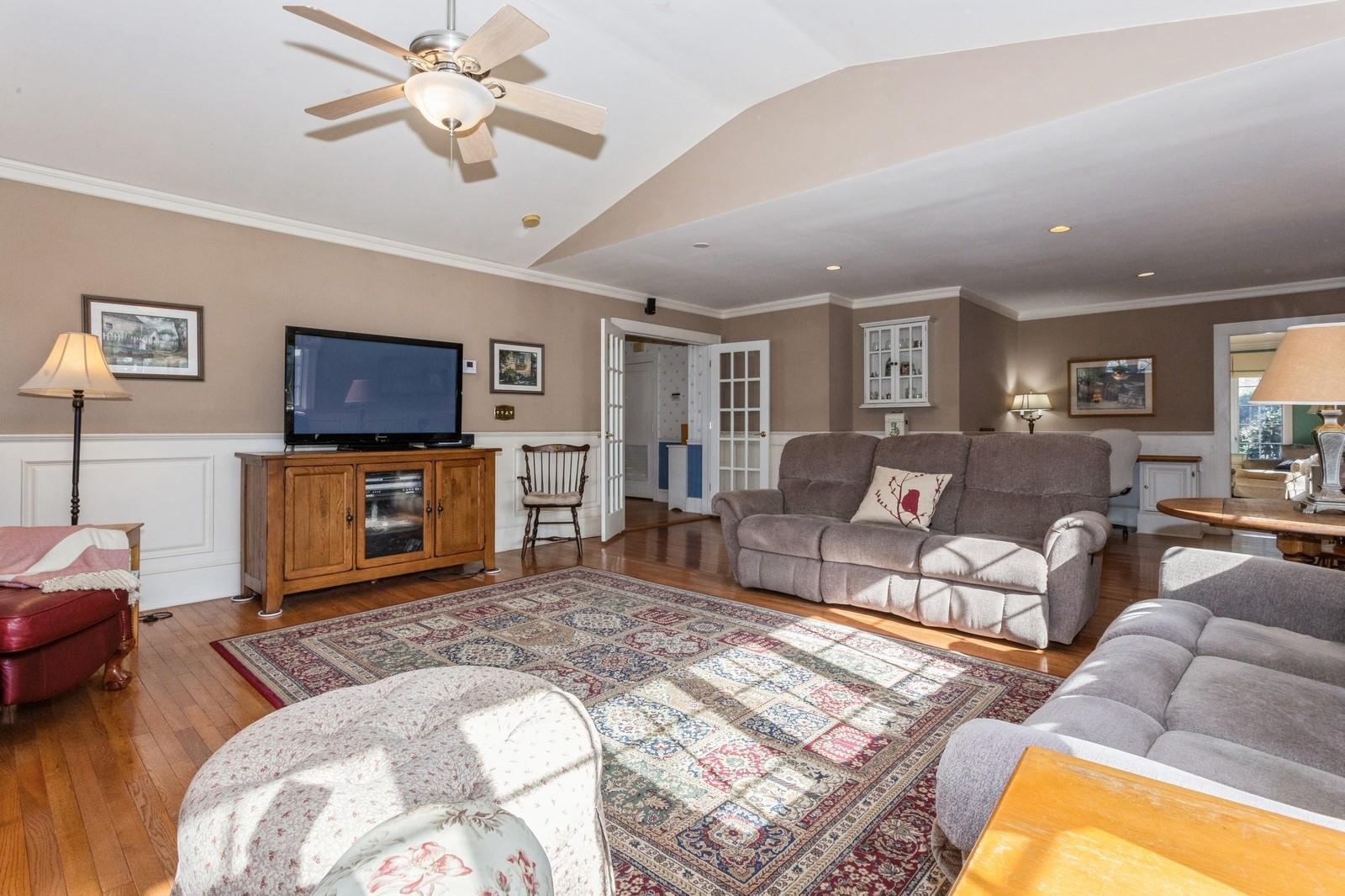 67 Bedell Avenue, Hempstead, New York image 14