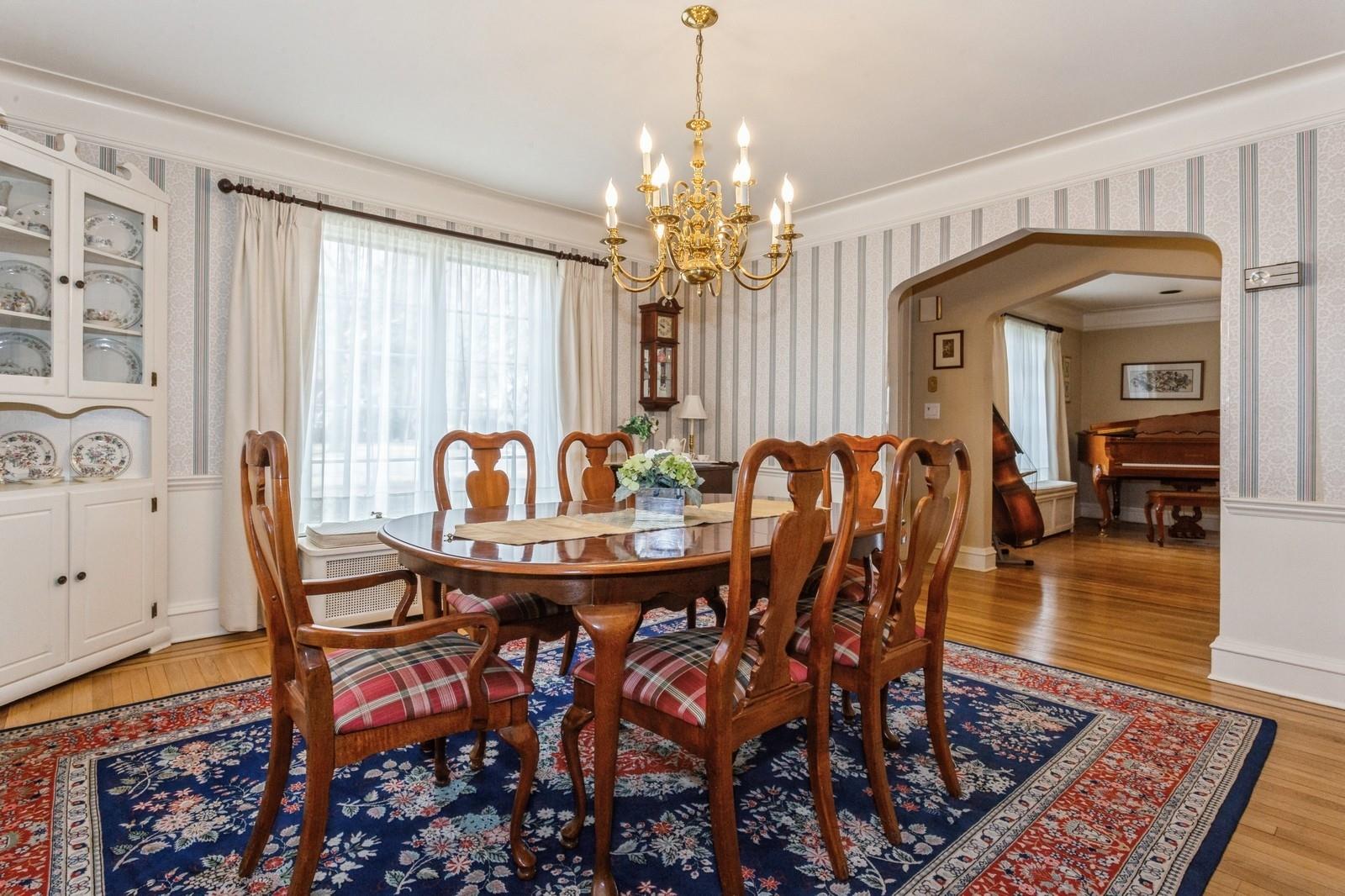 67 Bedell Avenue, Hempstead, New York image 8