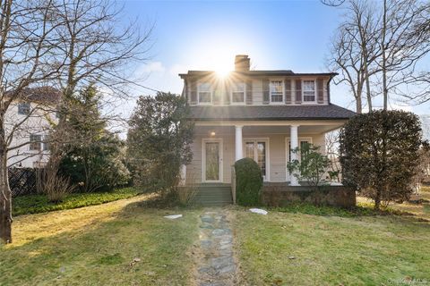 2 Oakwood Place Scarsdale NY 10583