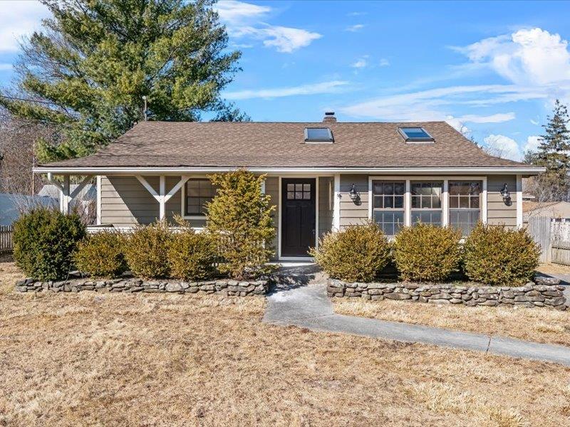 18 Jaeger Drive, Cornwall, New York image 1