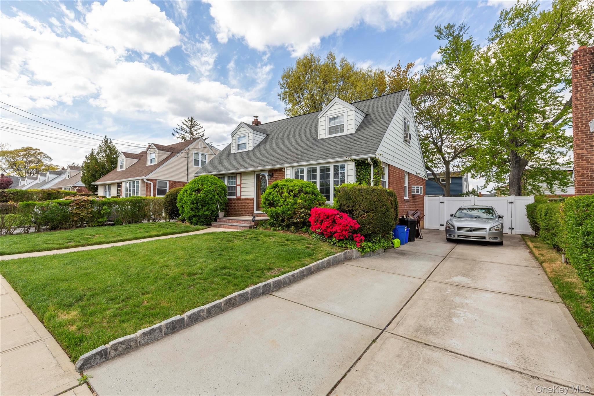 19 Sloan Drive S