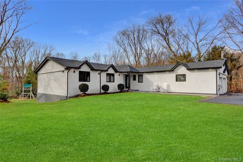 14 Chatham Place Dix Hills NY 11746