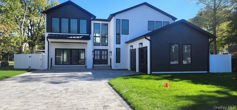 51 Stephen Drive Plainview NY 11803