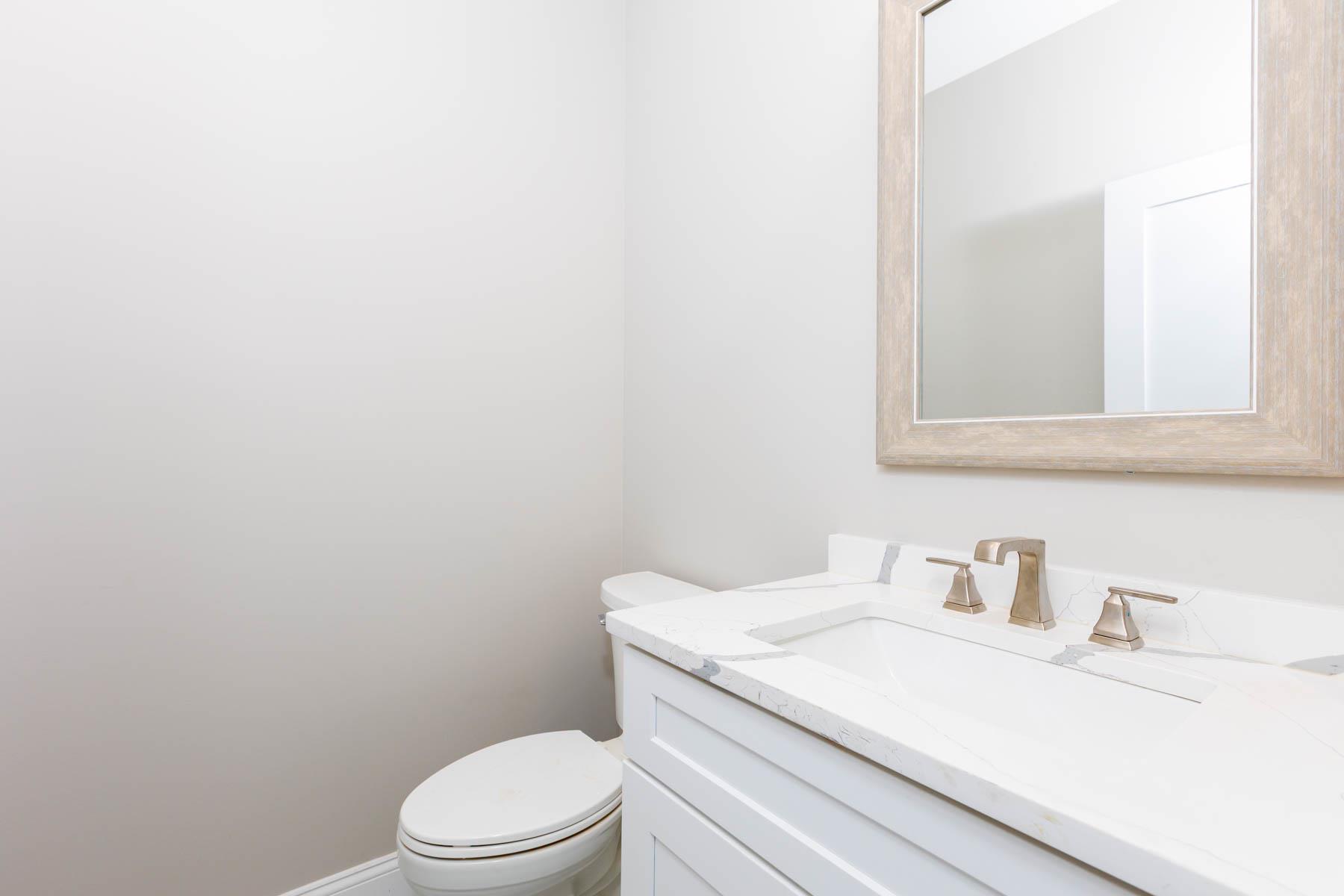 29 Ireland Place, West Babylon, New York image 14