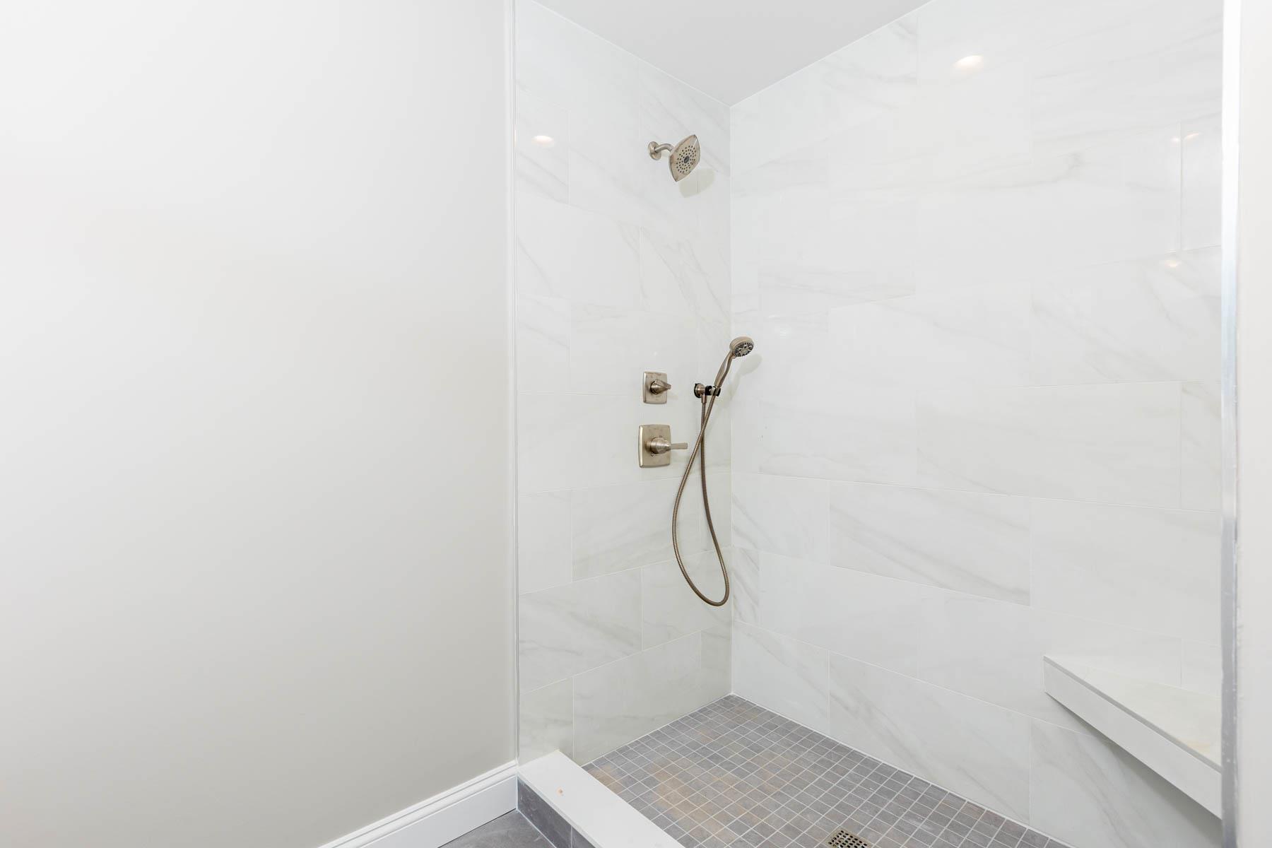 29 Ireland Place, West Babylon, New York image 18