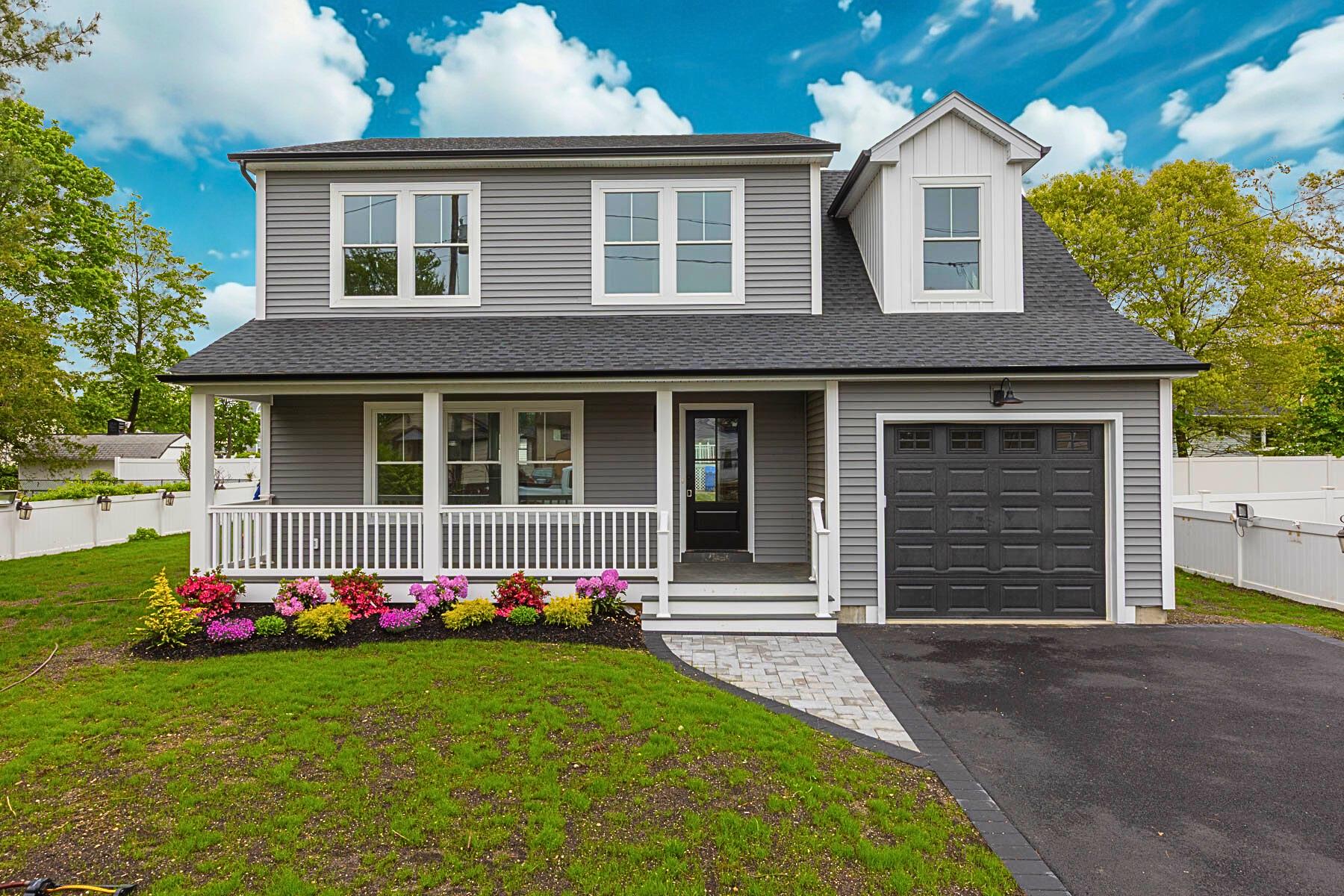 29 Ireland Place, West Babylon, New York image 1