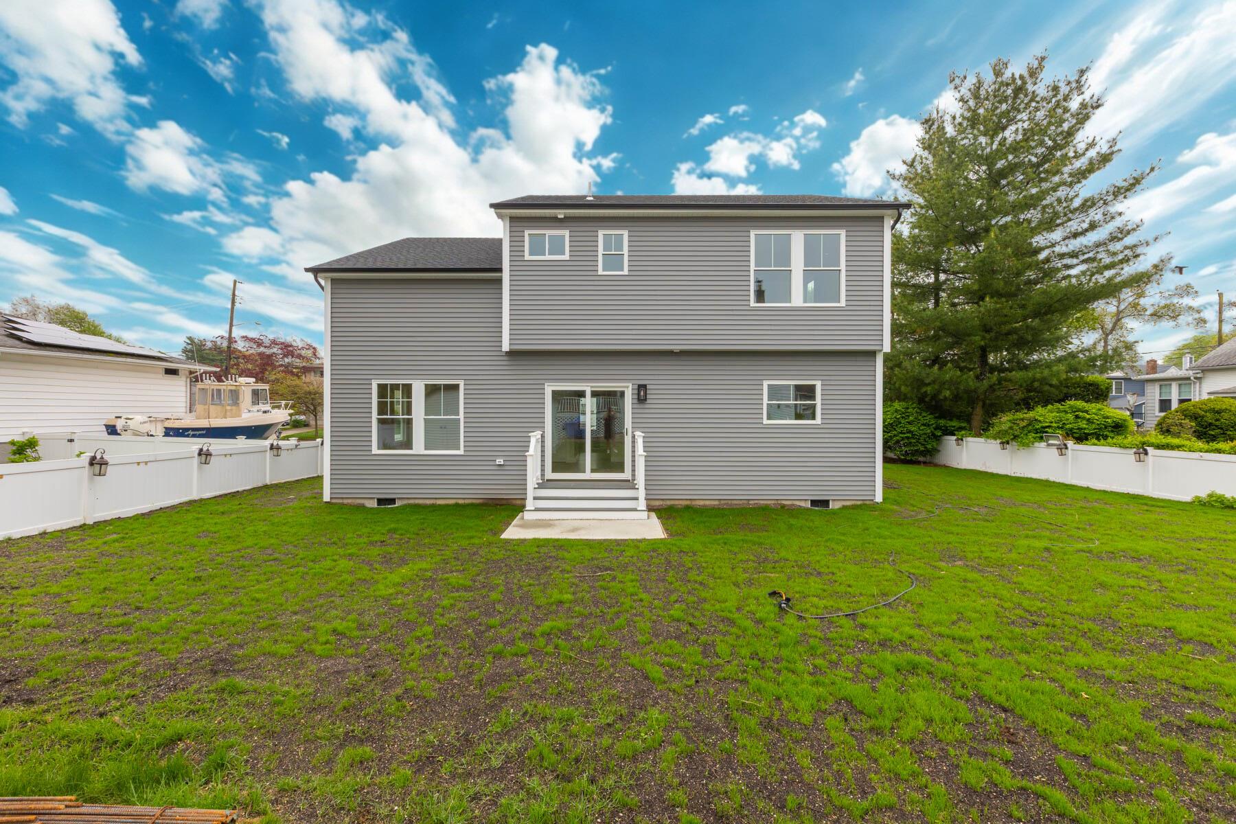 29 Ireland Place, West Babylon, New York image 27