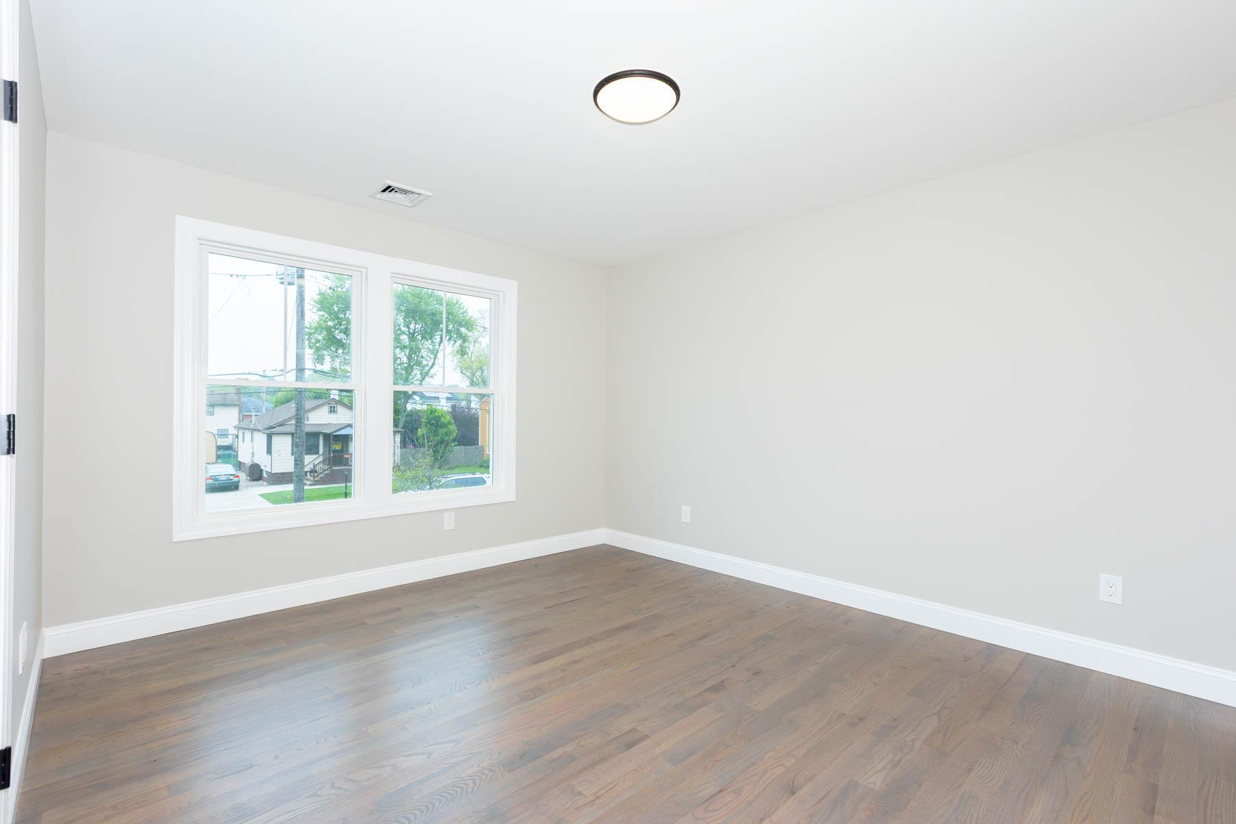 29 Ireland Place, West Babylon, New York image 24