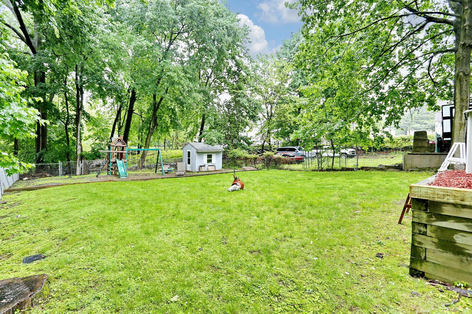 4 Park Avenue, Airmont, New York image 17