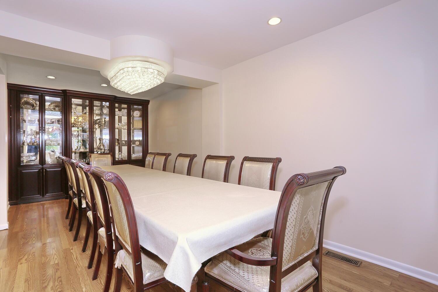 4 Park Avenue, Airmont, New York image 4