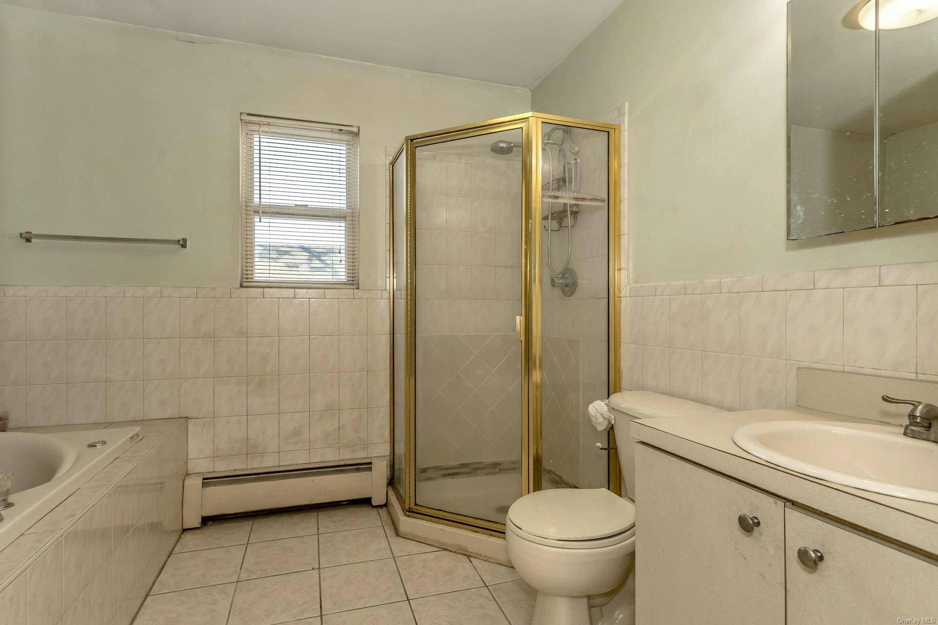 135 N 26th Street, Wheatley Heights, New York image 9