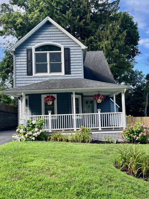 18 Pine Drive Oyster Bay NY 11771