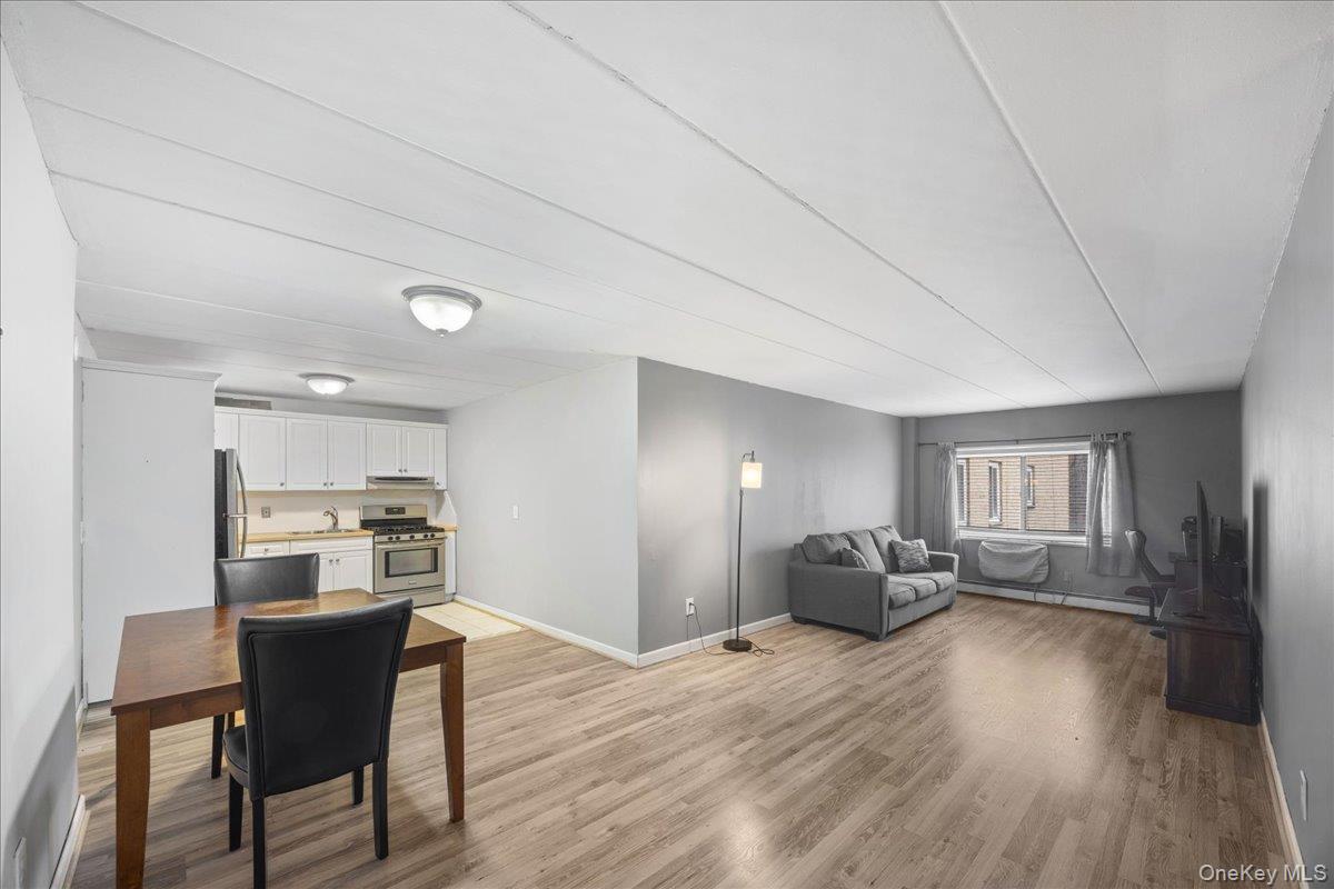 2035 Central Park Avenue 2H