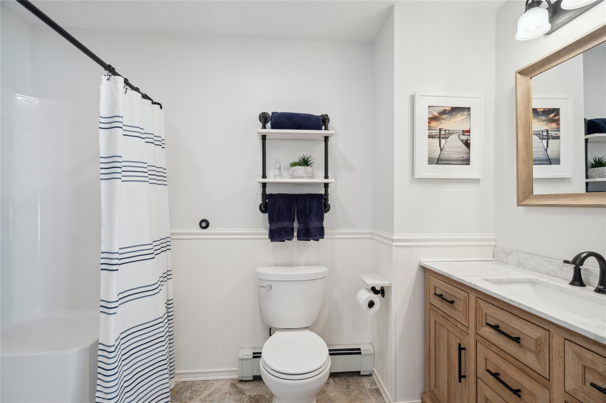 7 Anchor Lane, Levittown, New York image 8