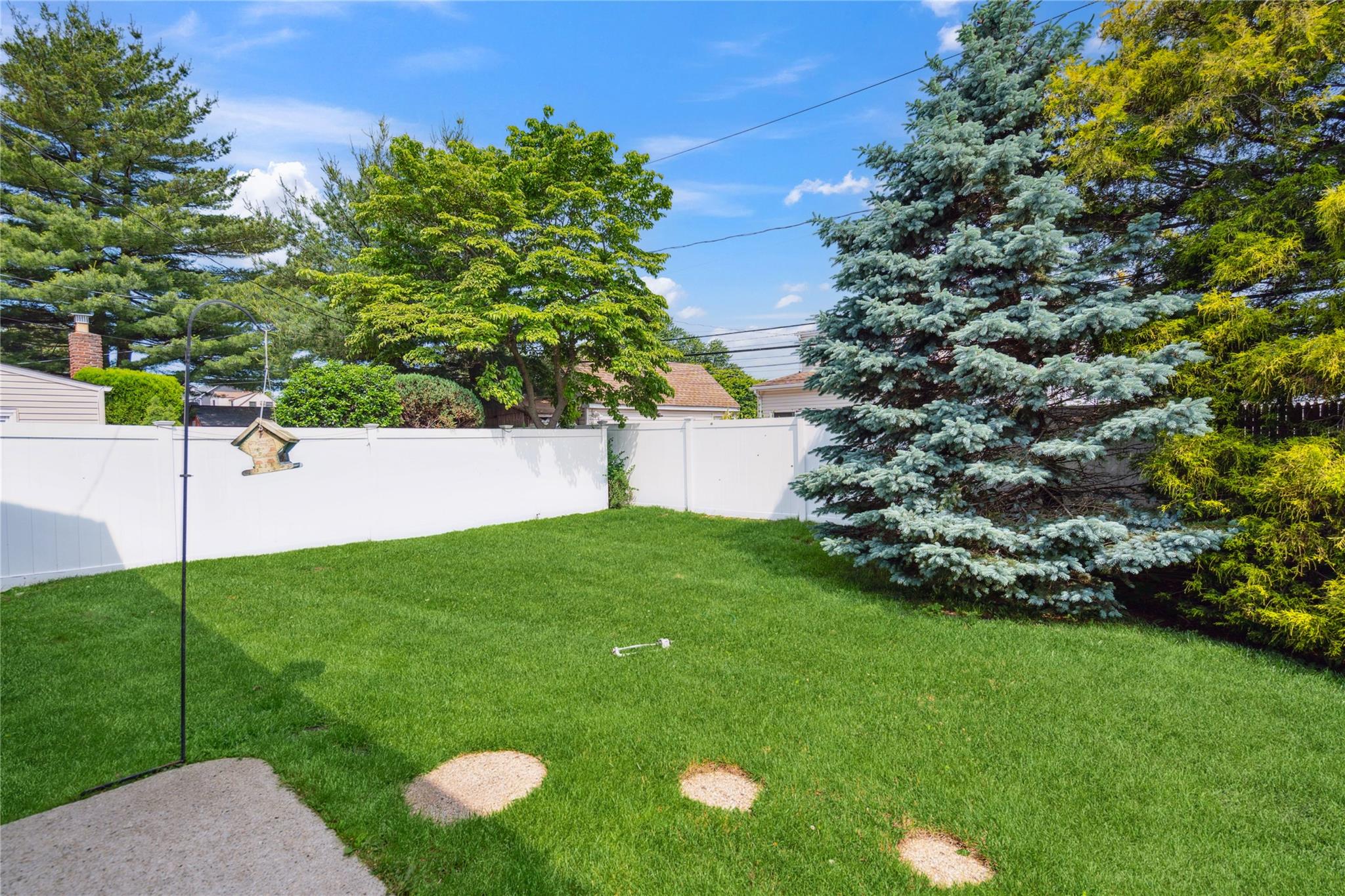 7 Anchor Lane, Levittown, New York image 22