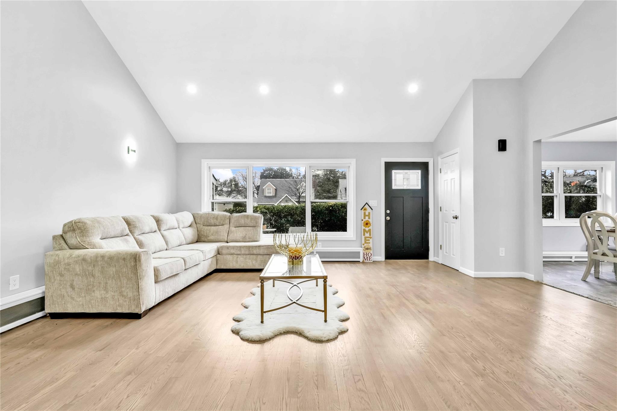 98 Woods Avenue, Rockville Centre, New York image 6