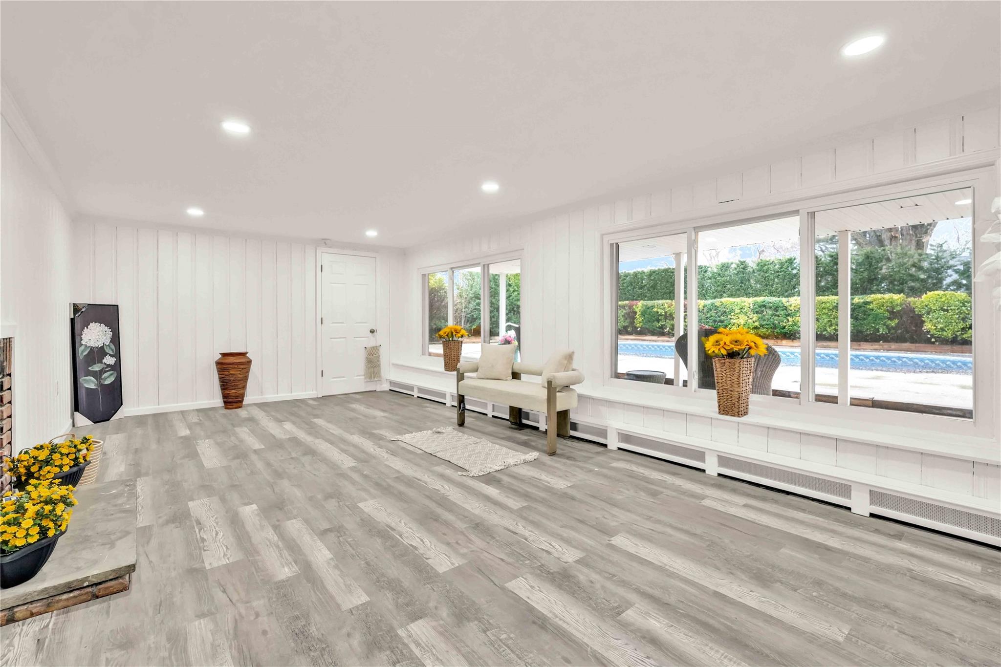 98 Woods Avenue, Rockville Centre, New York image 25