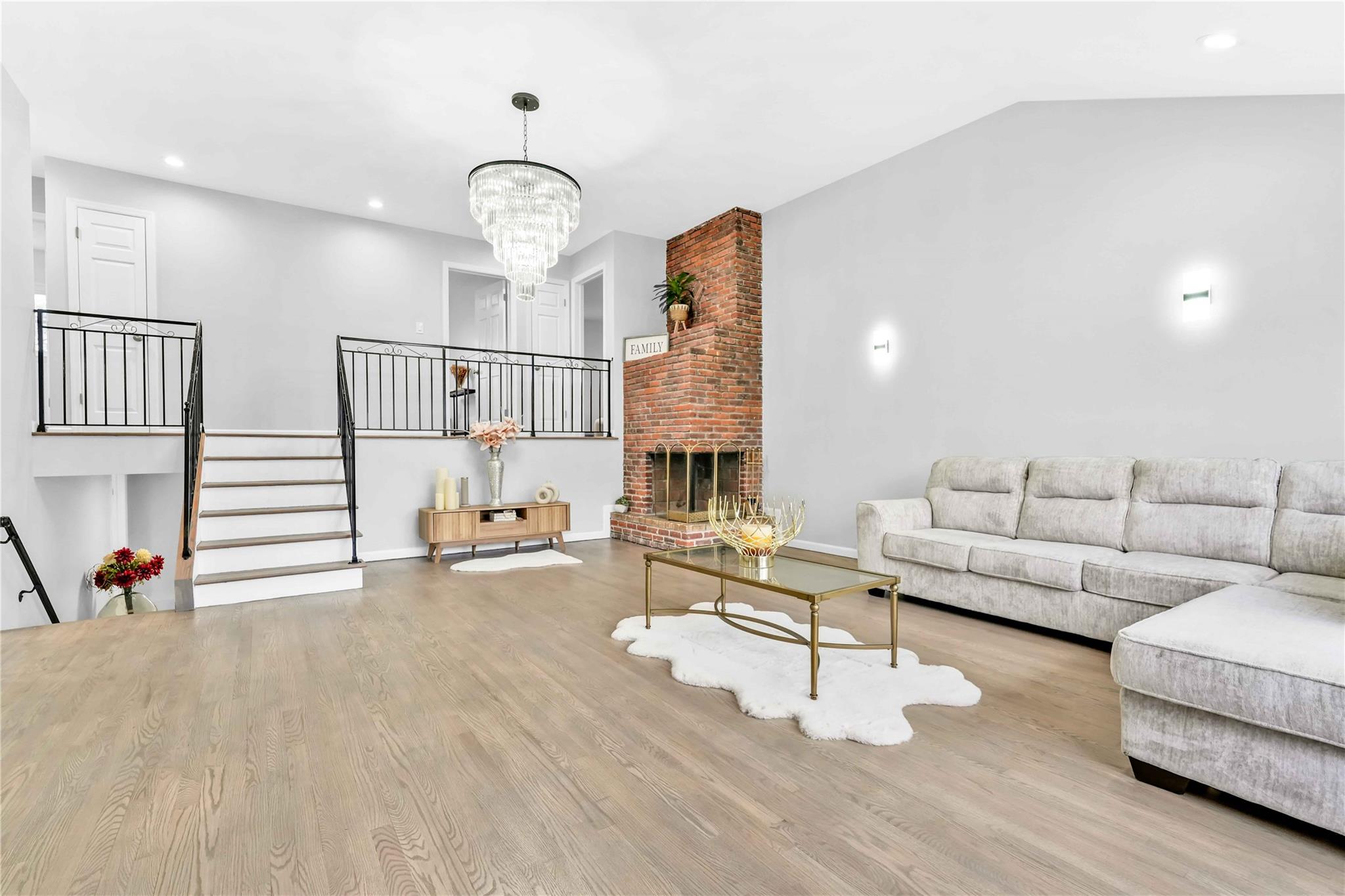 98 Woods Avenue, Rockville Centre, New York image 3