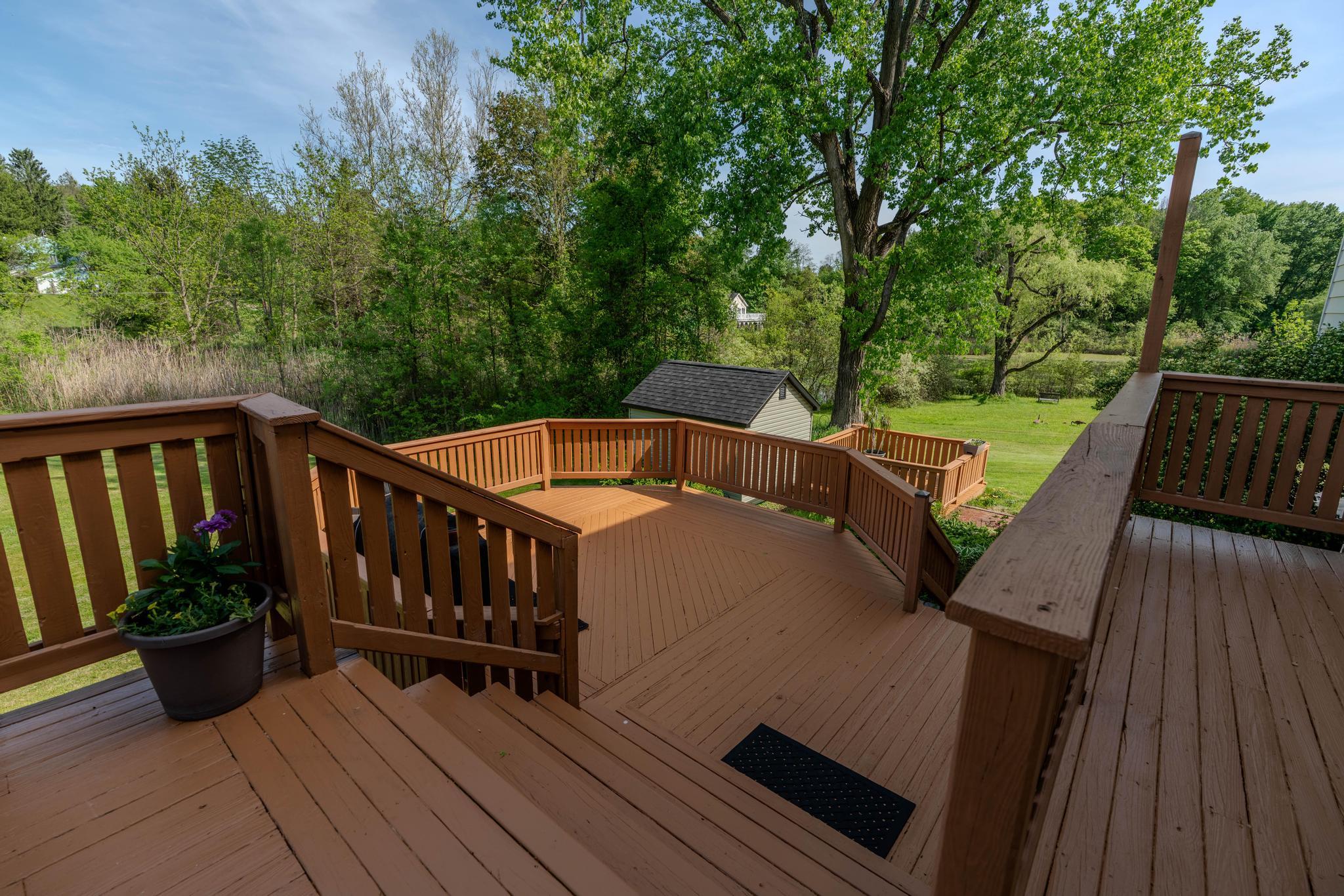 8 Robin Lane, Hyde Park, New York image 13