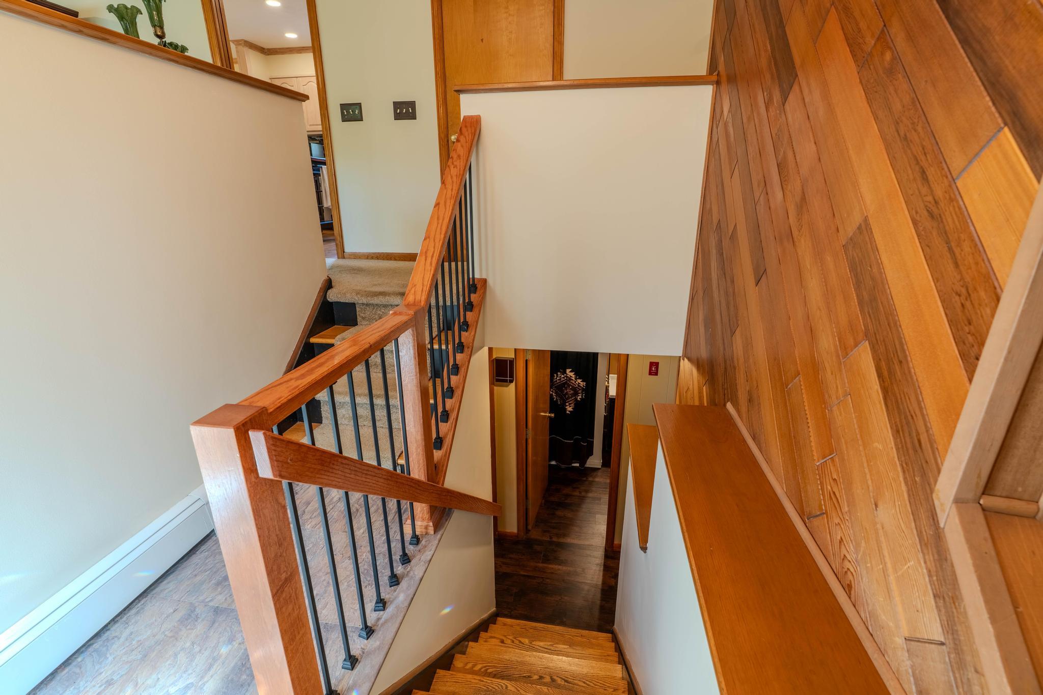 8 Robin Lane, Hyde Park, New York image 6
