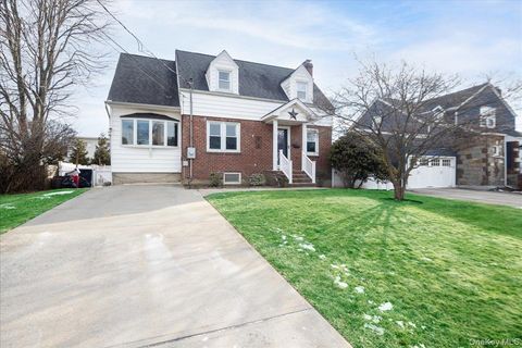 3195 Nantucket Lane Oceanside NY 11572
