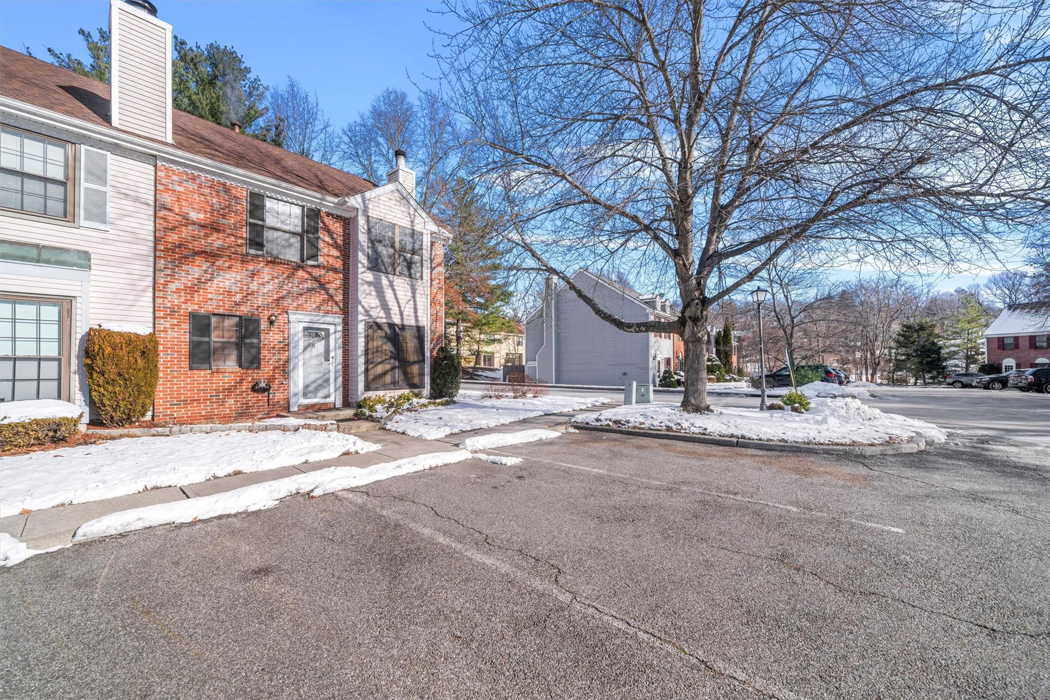 8 Poplar Circle, Peekskill, New York image 2