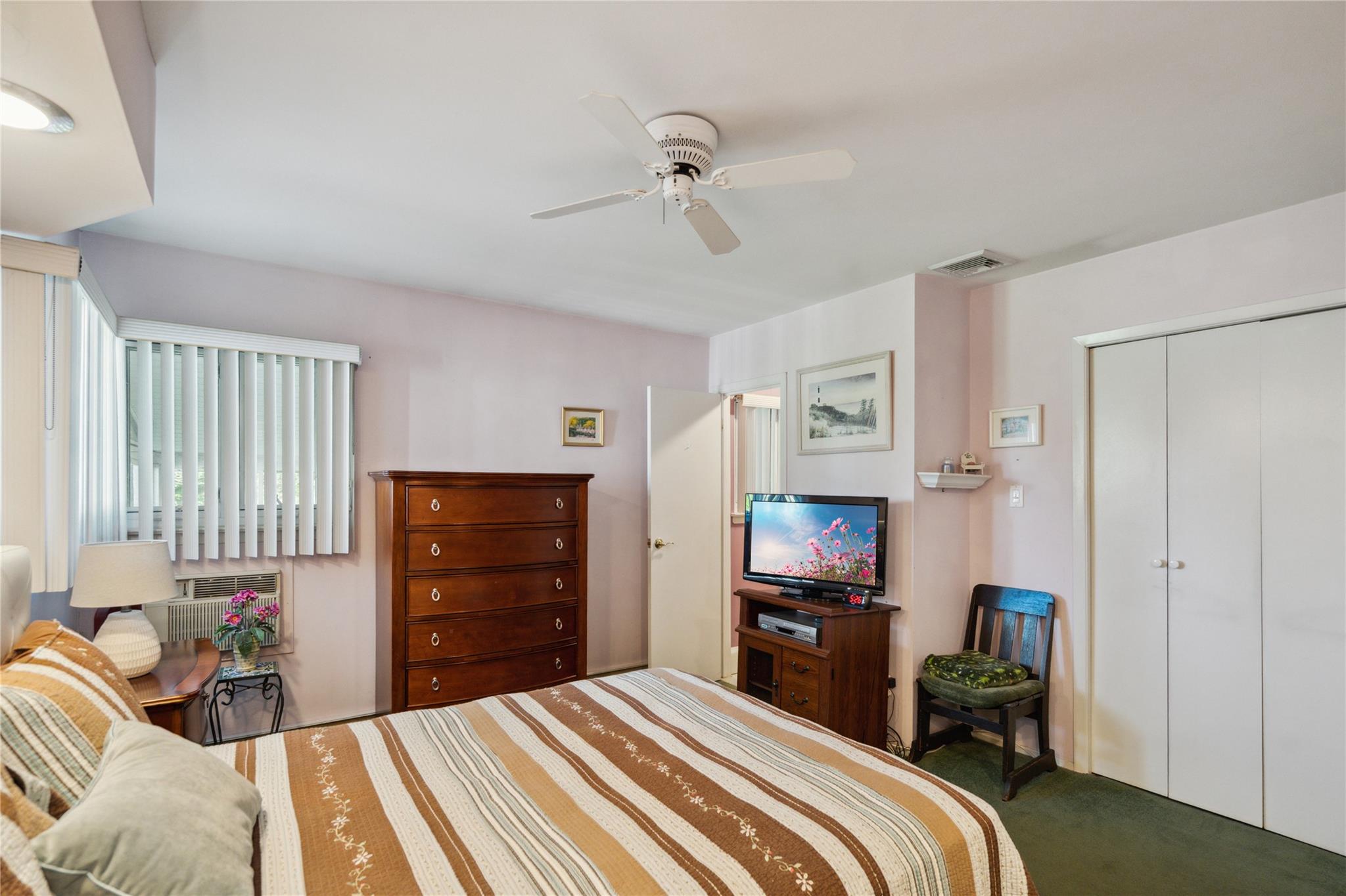 169 Loop Drive, Sayville, New York image 11