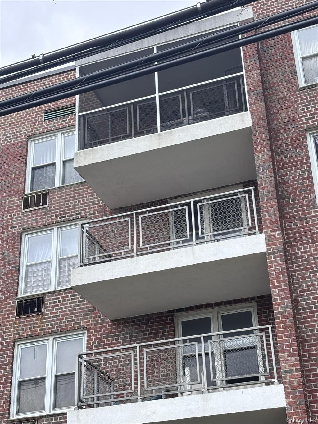 Photo of 110 Brooklyn Avenue #3Q, Freeport, NY 11520 (MLS # 995012)