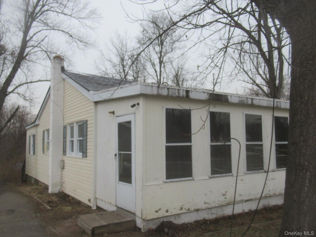 Photo of 162 Osborne Hill Road, Fishkill, NY 12524 (MLS # 943212)