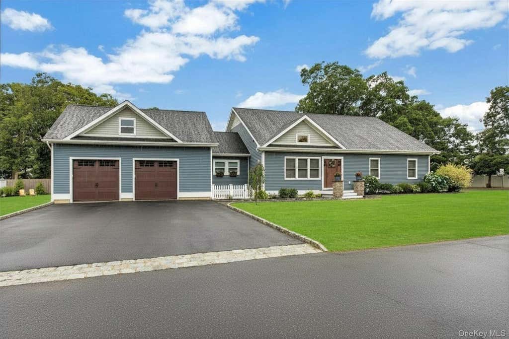 Photo of 30 Island Boulevard, Bohemia, NY 11716 (MLS # 1019275)