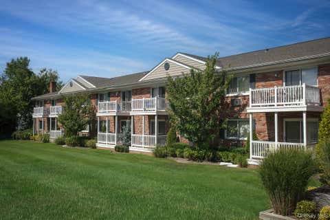 Apartment For Rent - 20 W Shore Road #A<br/> Oakdale, NY 11769