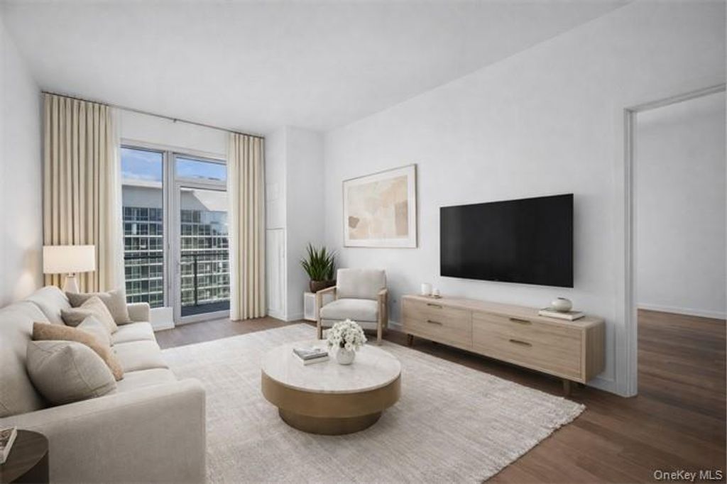 Photo of 13327 39th Avenue #PHC, Flushing, NY 11354 (MLS # 980063)