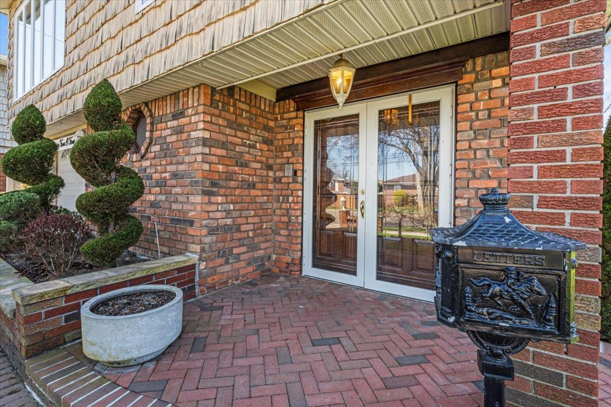 84-04 164th Avenue, Howard Beach, New York image 5