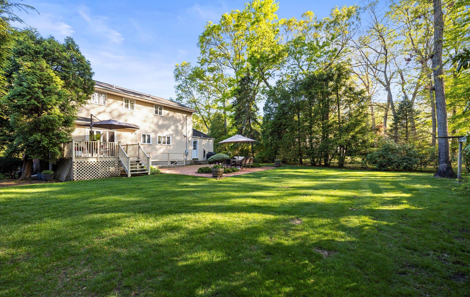 90 Gannet Drive, Commack, New York image 39