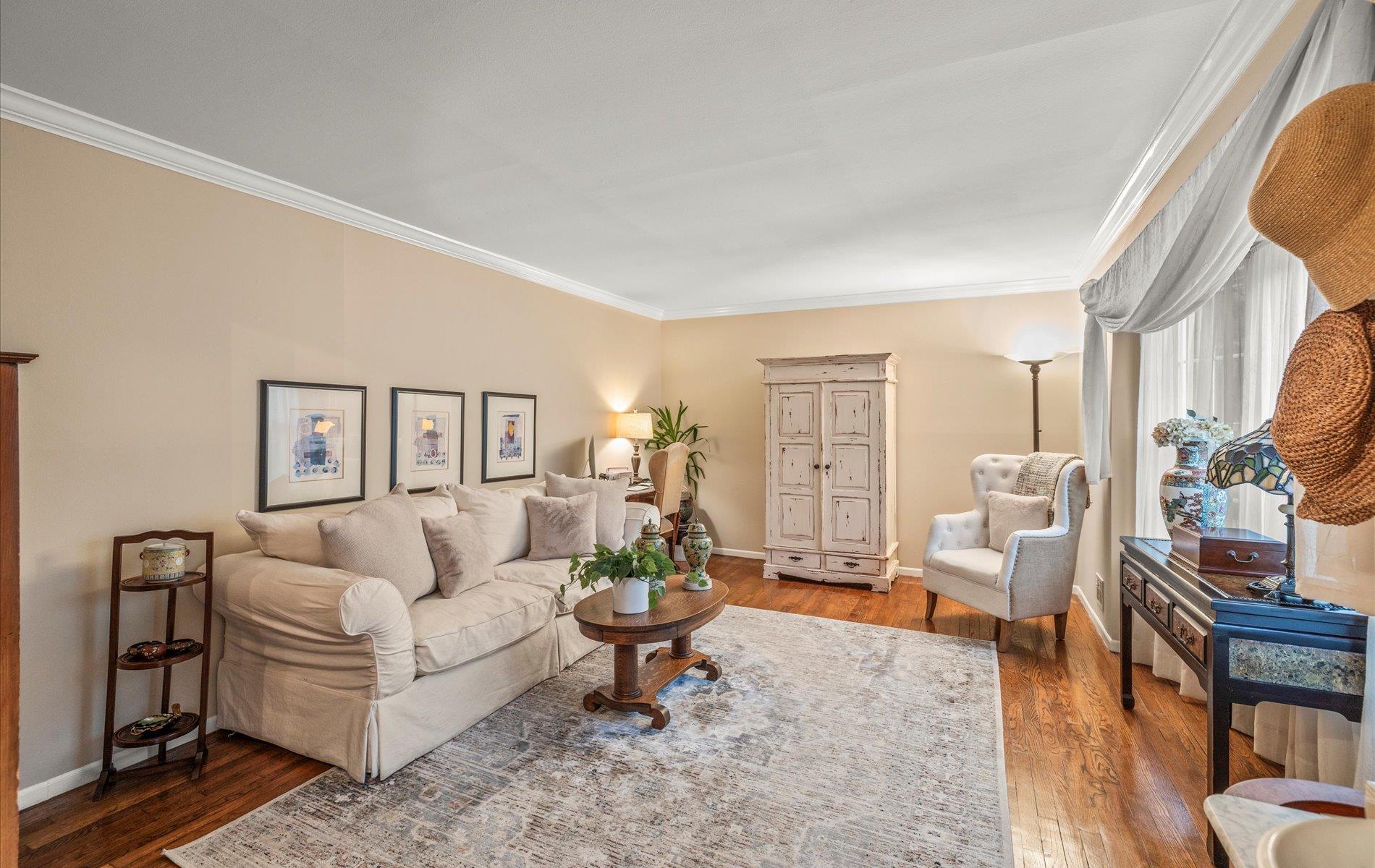 90 Gannet Drive, Commack, New York image 6