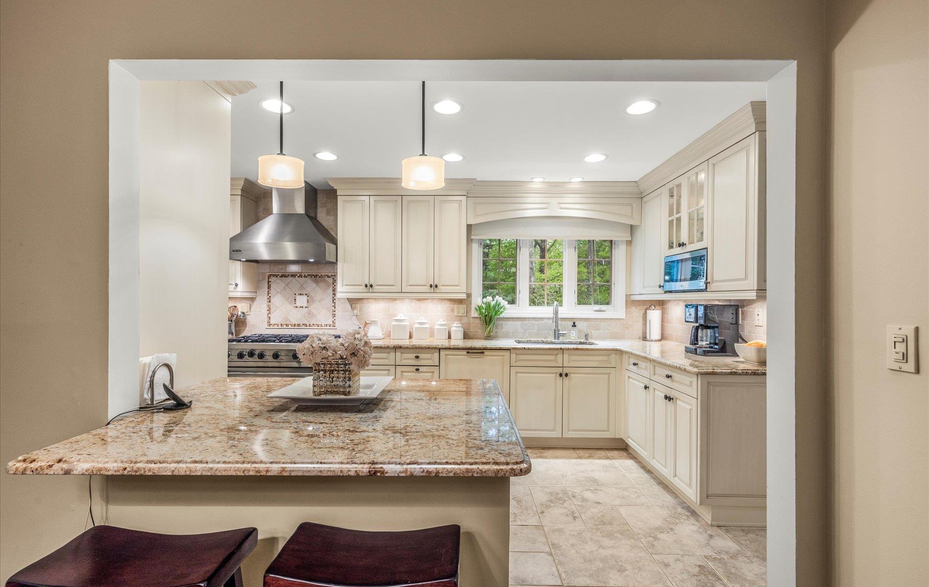 90 Gannet Drive, Commack, New York image 9