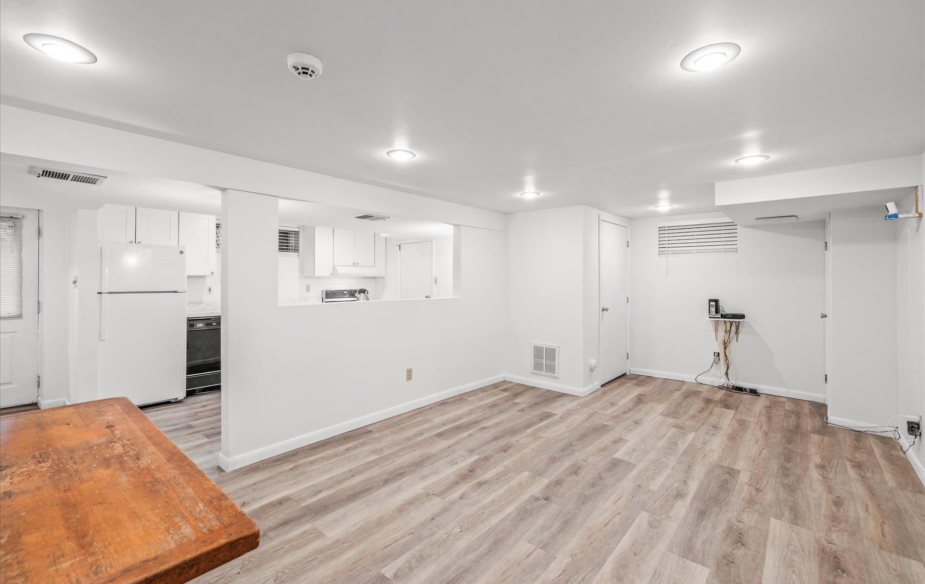 90 Gannet Drive, Commack, New York image 37