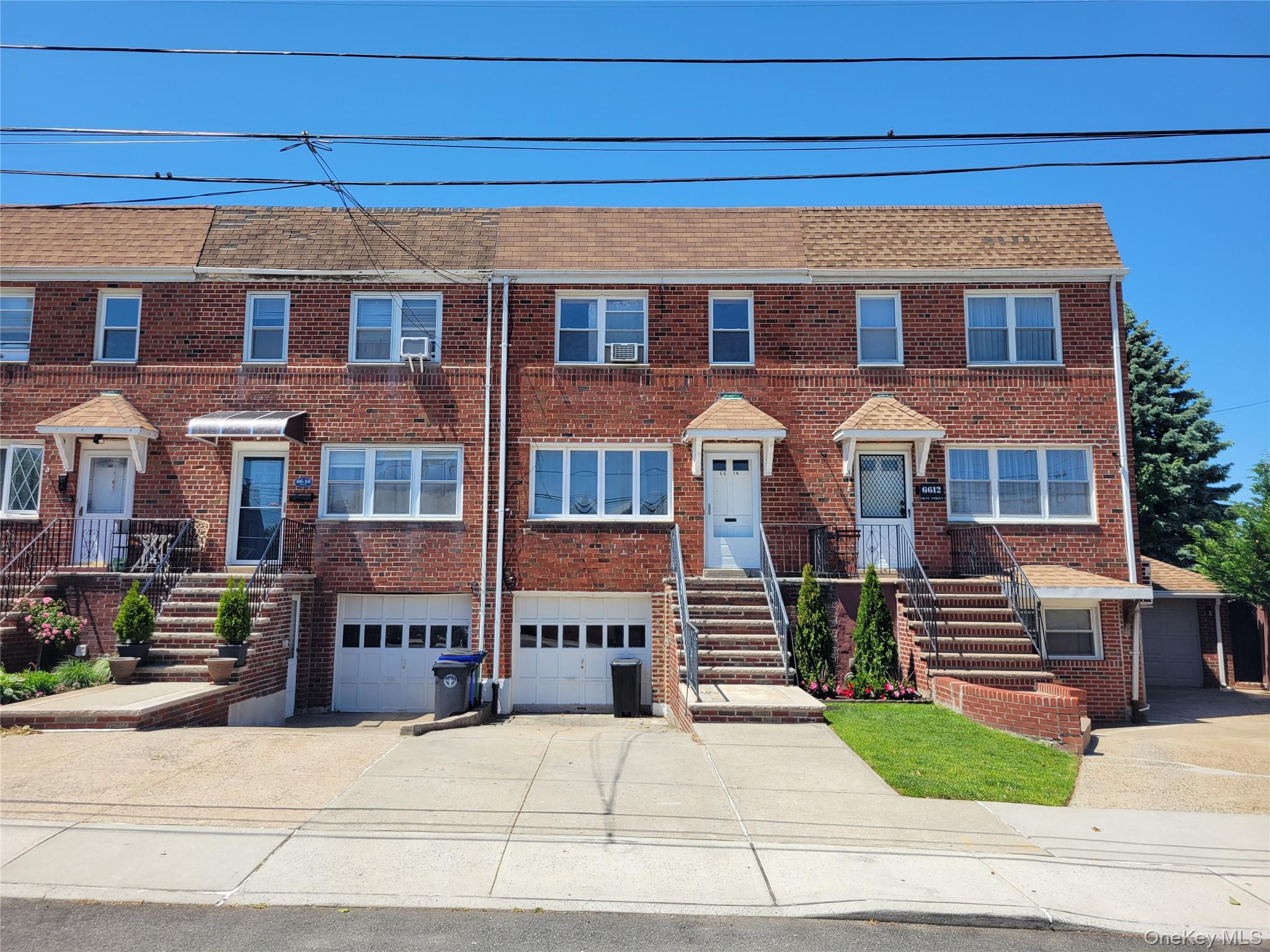 66-14 Gray Street