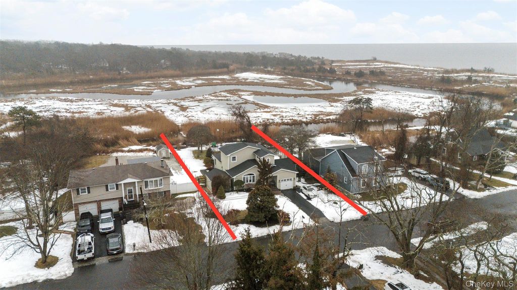 Photo of 243 S Dunton Avenue, East Patchogue, NY 11772 (MLS # 968344)