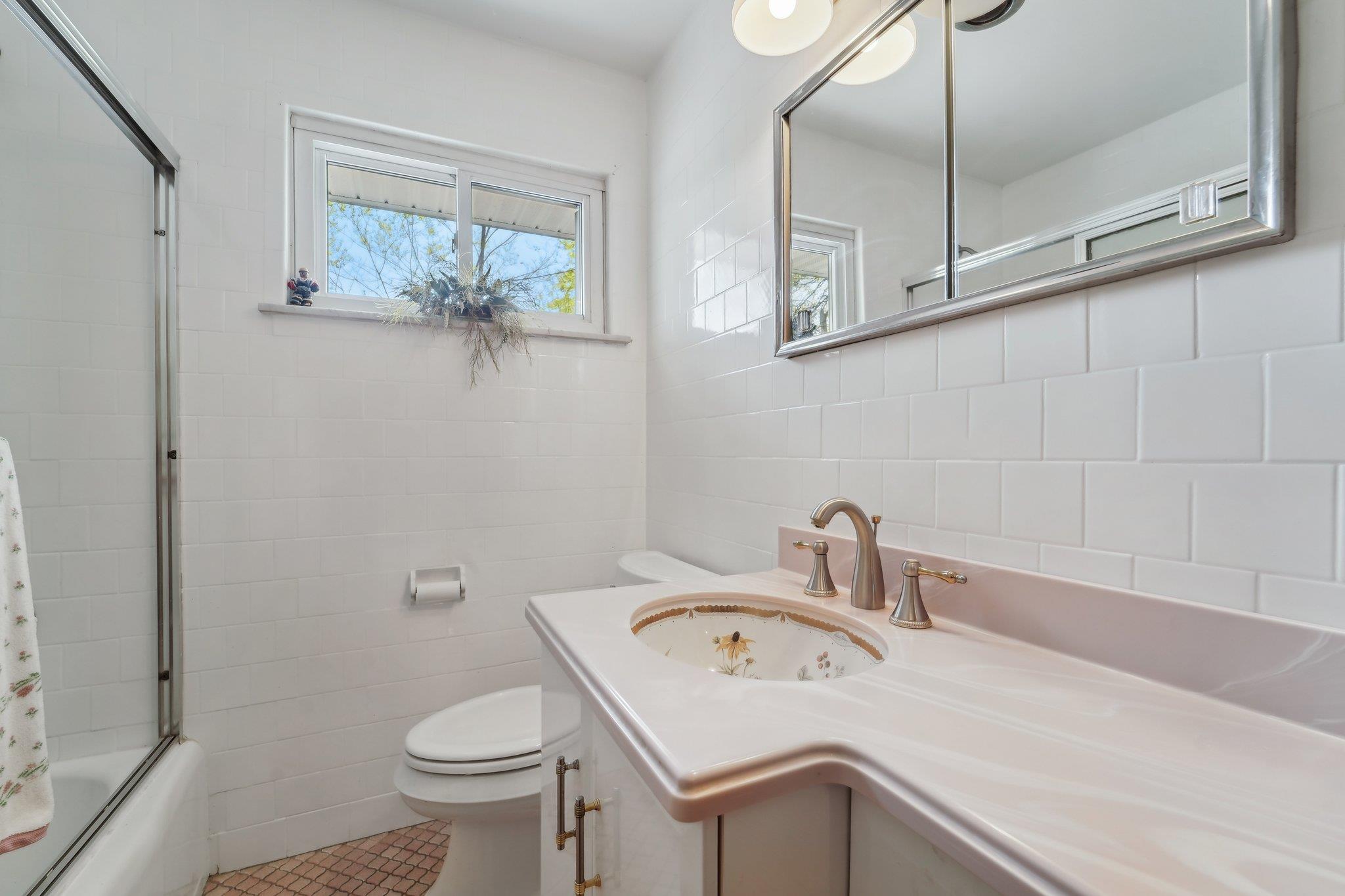 103 S Nauraushaun Road, Pearl River, New York image 26