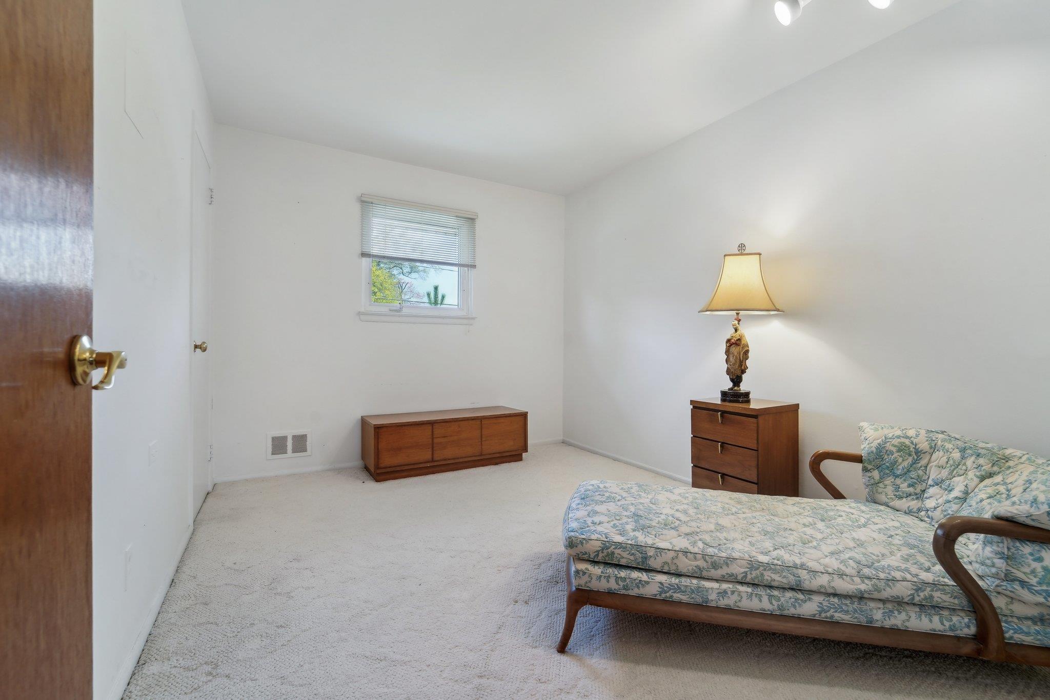 103 S Nauraushaun Road, Pearl River, New York image 23